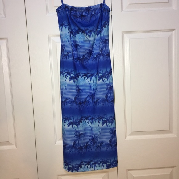 HAWAIIAN DRESS MADE IN HAWAII THAT YOU WILL LOVE - Picture 1 of 4